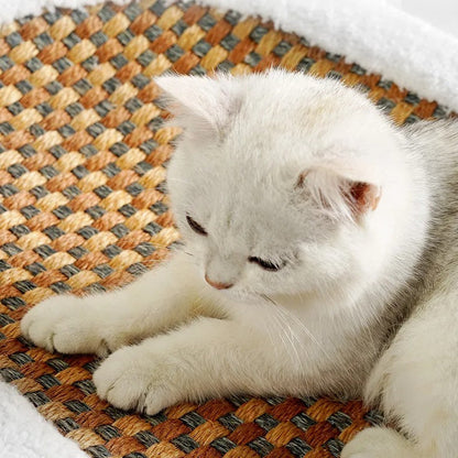 Luxueus kattenbed met geïntegreerde krabmat